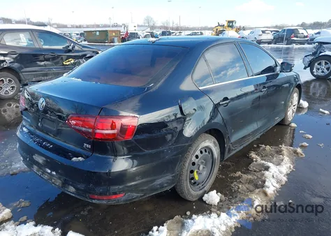 2016 Volkswagen Jetta 1.8T Sel z USA, uszkodzony, nr VIN 3VWL07AJ4GM343217